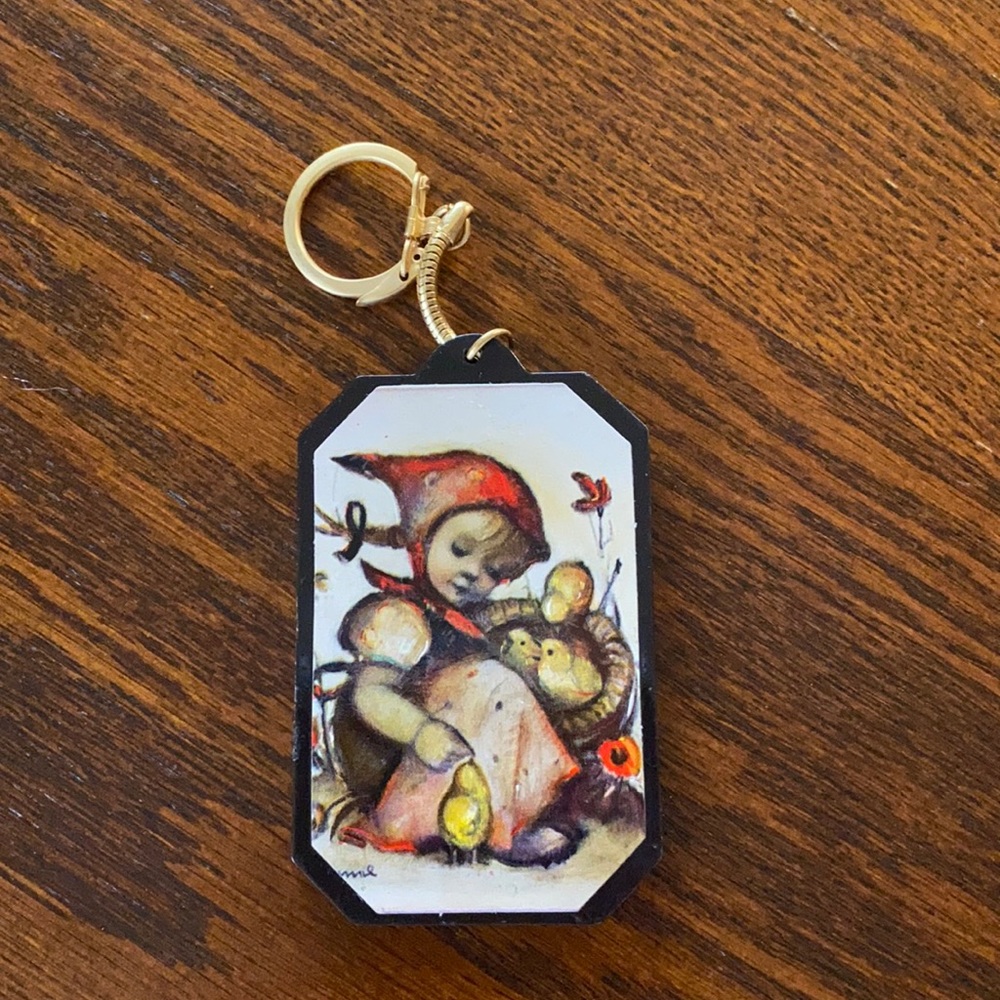 Hummel keychain